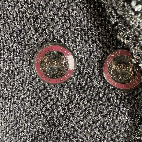 CHANEL Collared Runaway 2020 Black Gray Silver Long Tweed Coat Jacket - Picture 5 of 13